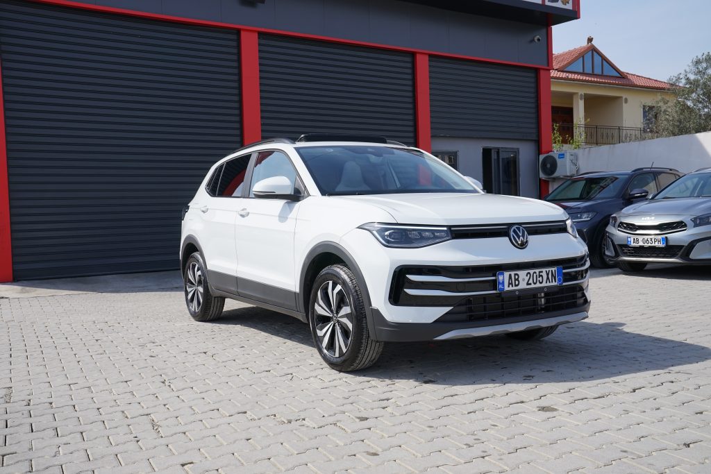 Volkswagen Tharu